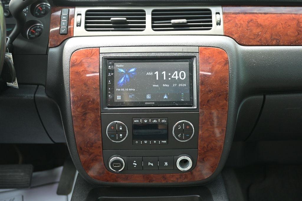 Chevrolet Avalanche 4WD Crew Cab LTZ 2010