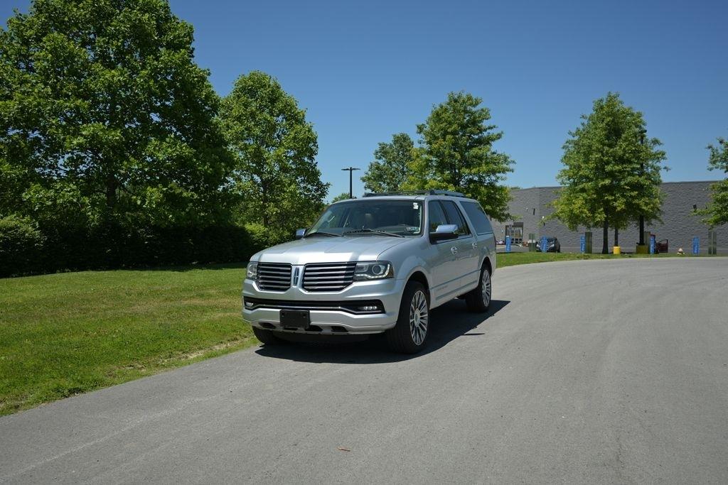 2015 Lincoln Navigator L 4WD 4dr