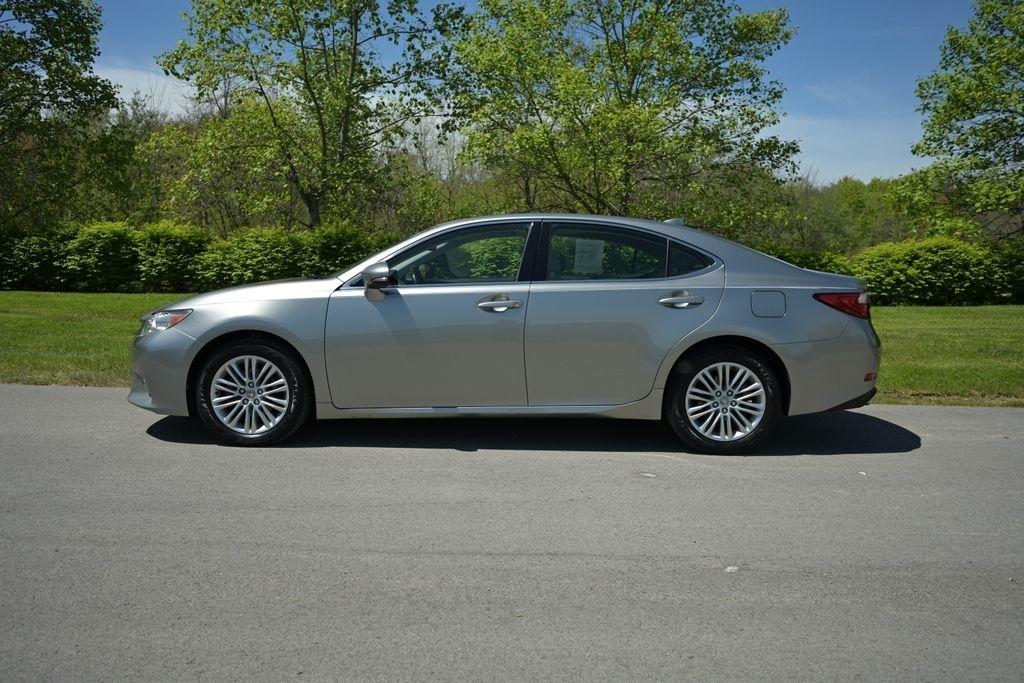 Lexus ES 350 4dr Sdn 2015