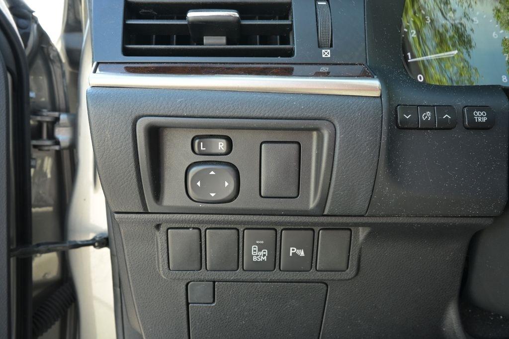 Lexus ES 350 4dr Sdn 2015