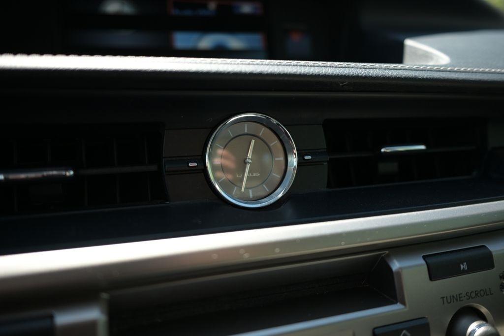 Lexus ES 350 4dr Sdn 2015