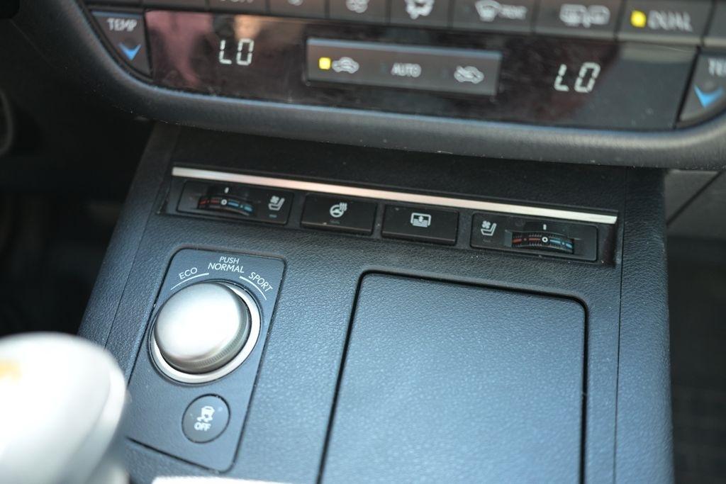 Lexus ES 350 4dr Sdn 2015