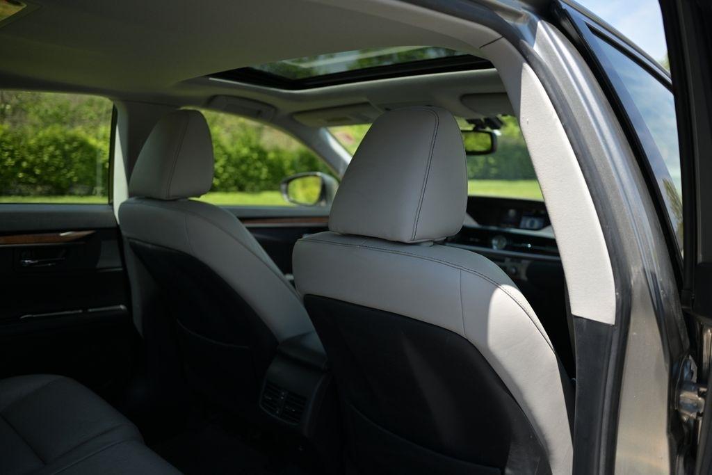 Lexus ES 350 4dr Sdn 2015
