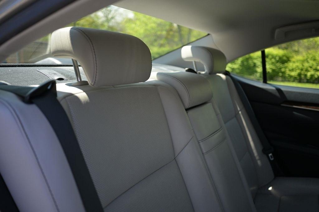 Lexus ES 350 4dr Sdn 2015