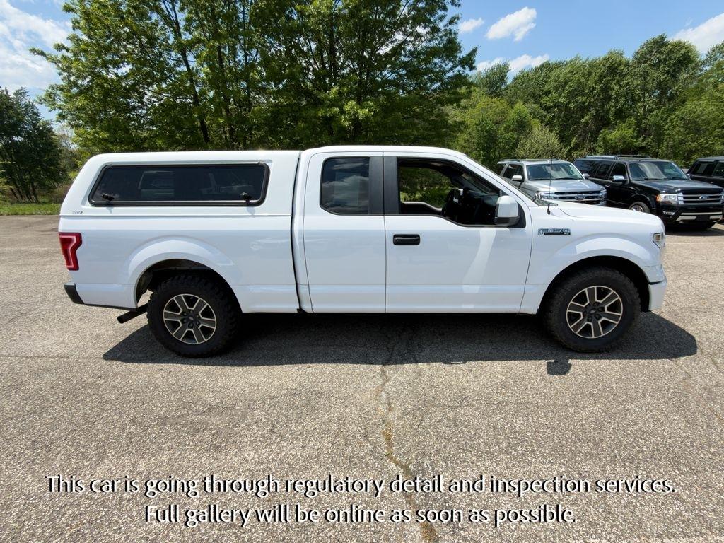 Ford F-150 2WD SuperCab 145" Lariat 2015