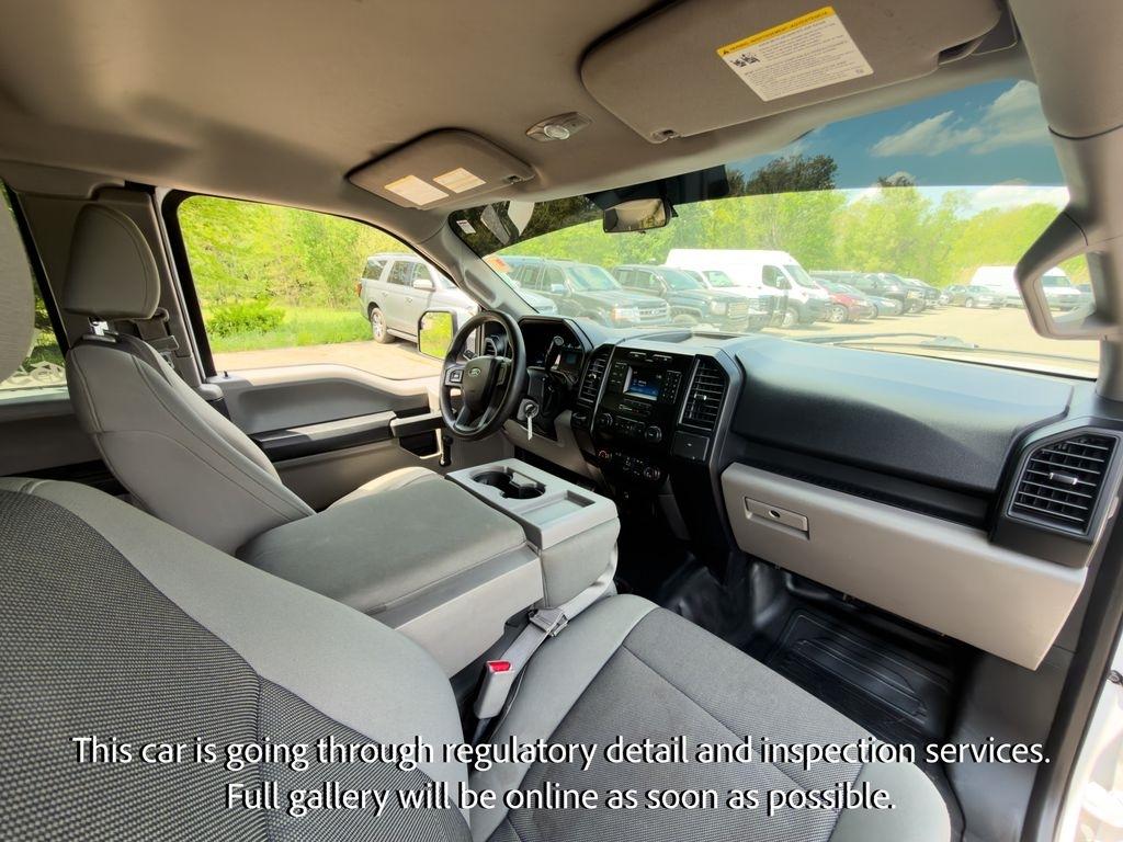Ford F-150 2WD SuperCab 145" Lariat 2015