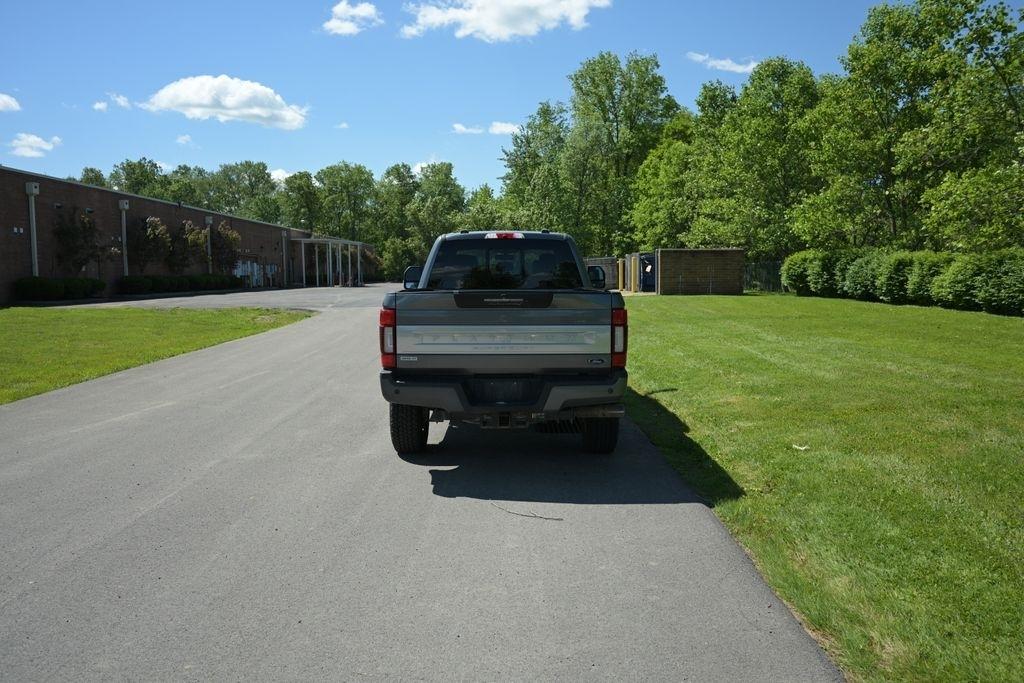 Ford Super Duty F-350 SRW King Ranch 4WD Crew Cab 8' Box 2022