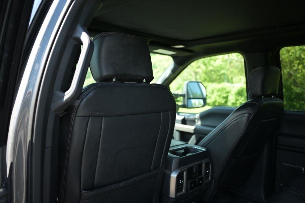Ford Super Duty F-350 SRW King Ranch 4WD Crew Cab 8' Box 2022