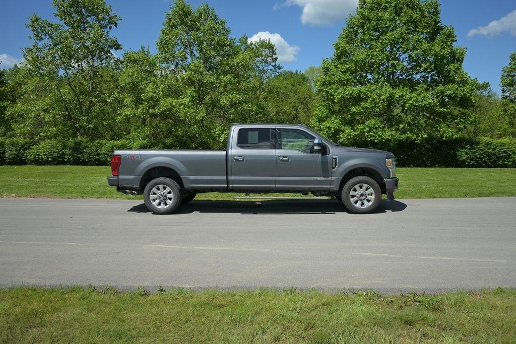Ford Super Duty F-350 SRW King Ranch 4WD Crew Cab 8' Box 2022