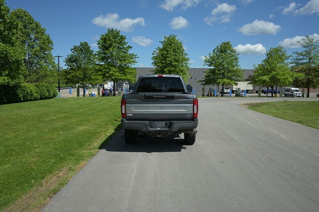 Ford Super Duty F-350 SRW King Ranch 4WD Crew Cab 8' Box 2022