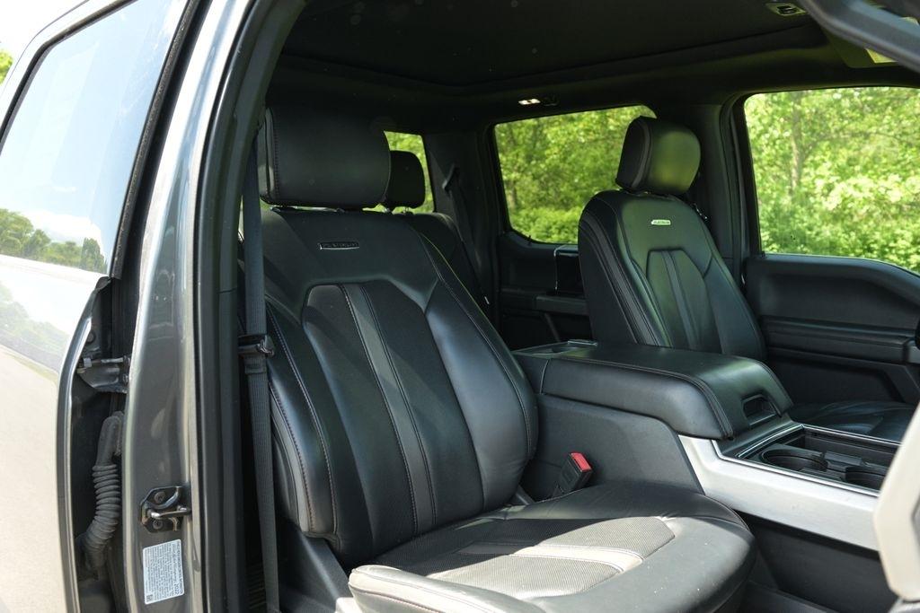 Ford Super Duty F-350 SRW King Ranch 4WD Crew Cab 8' Box 2022