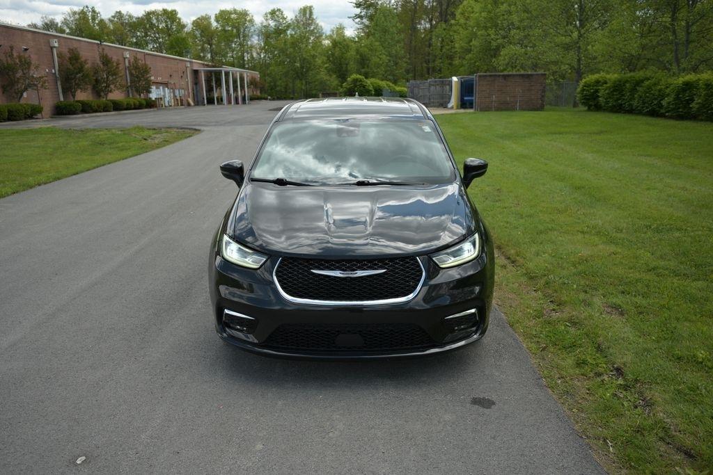 Chrysler Pacifica Touring L FWD 2023