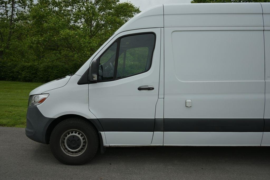 Mercedes-Benz Sprinter Cargo Van 2500 High Roof V6 170" RWD 2021