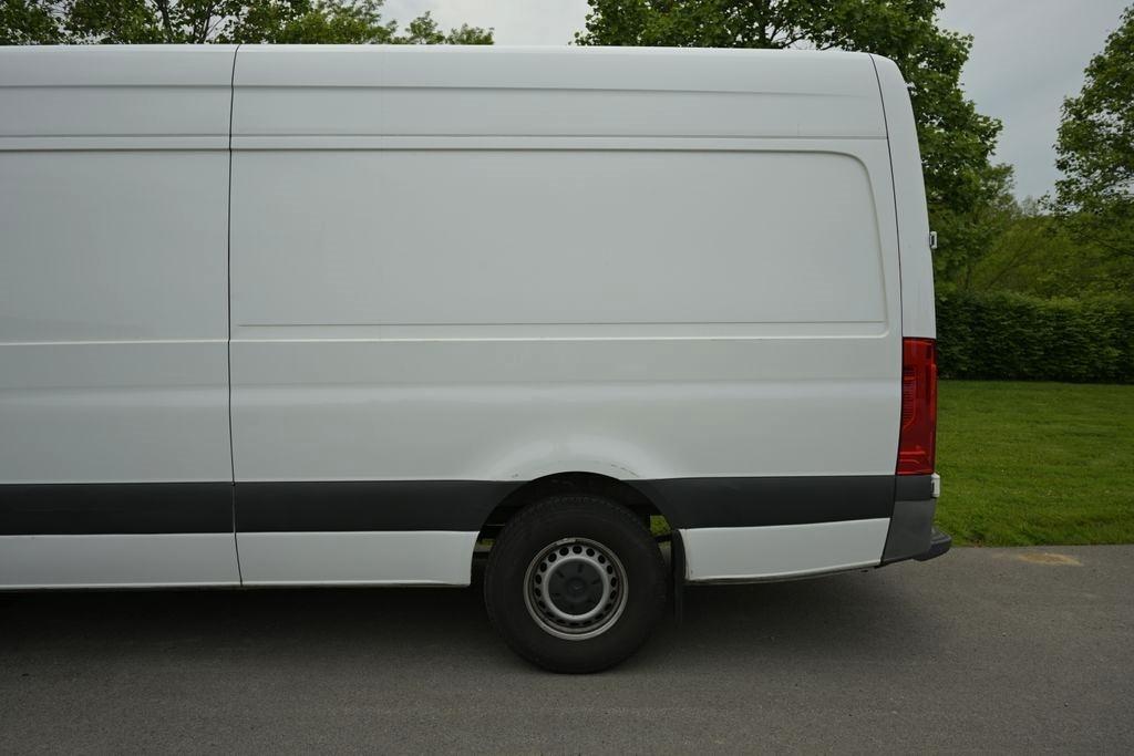 Mercedes-Benz Sprinter Cargo Van 2500 High Roof V6 170" RWD 2021