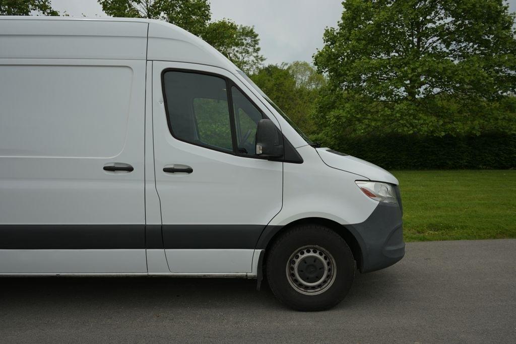 Mercedes-Benz Sprinter Cargo Van 2500 High Roof V6 170" RWD 2021
