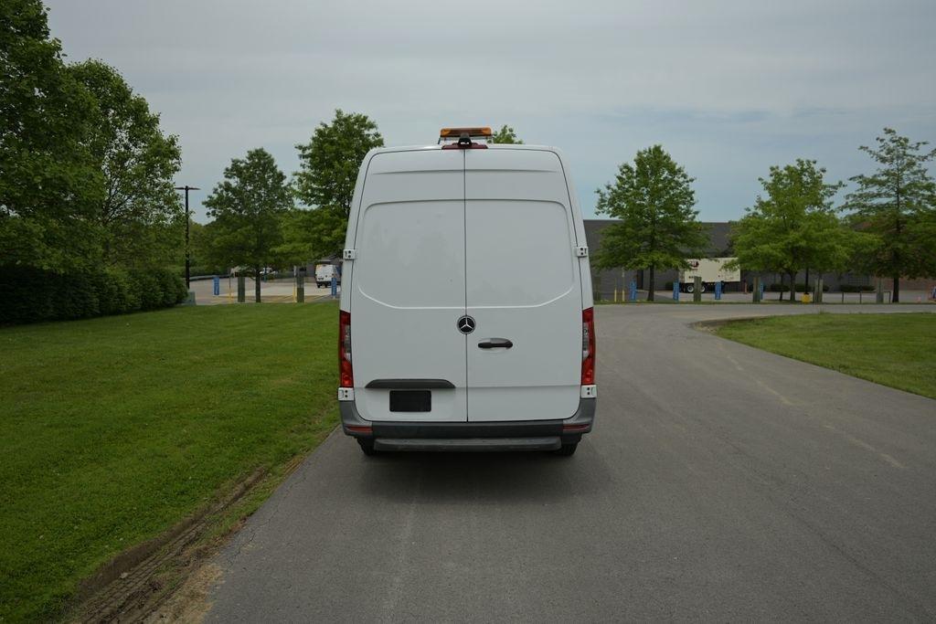 Mercedes-Benz Sprinter Cargo Van 2500 High Roof V6 170" RWD 2021
