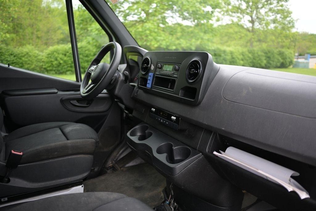 Mercedes-Benz Sprinter Cargo Van 2500 High Roof V6 170" RWD 2021