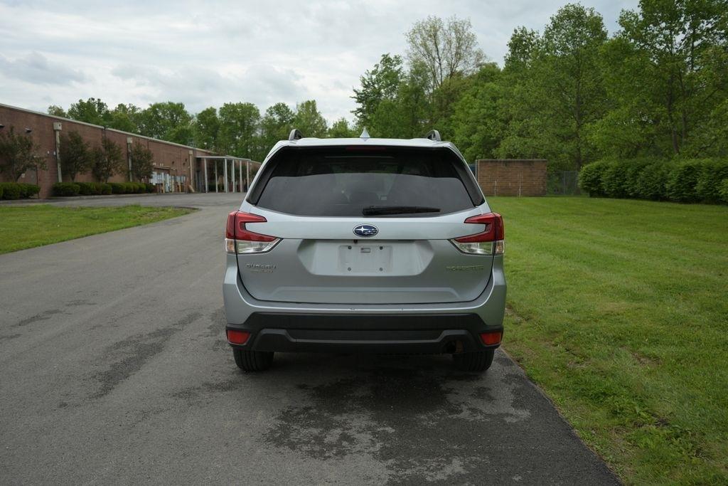 Subaru Forester Premium CVT 2022
