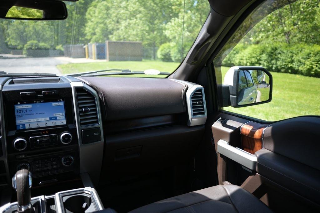 Ford F-150 King Ranch 4WD SuperCrew 5.5' Box 2017