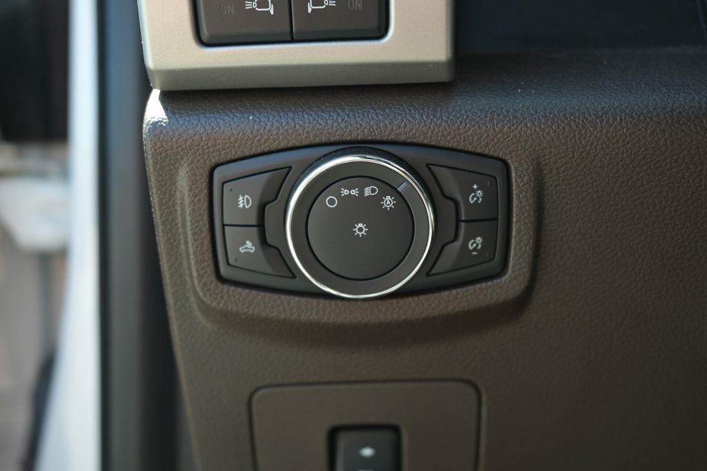 Ford F-150 King Ranch 4WD SuperCrew 5.5' Box 2017
