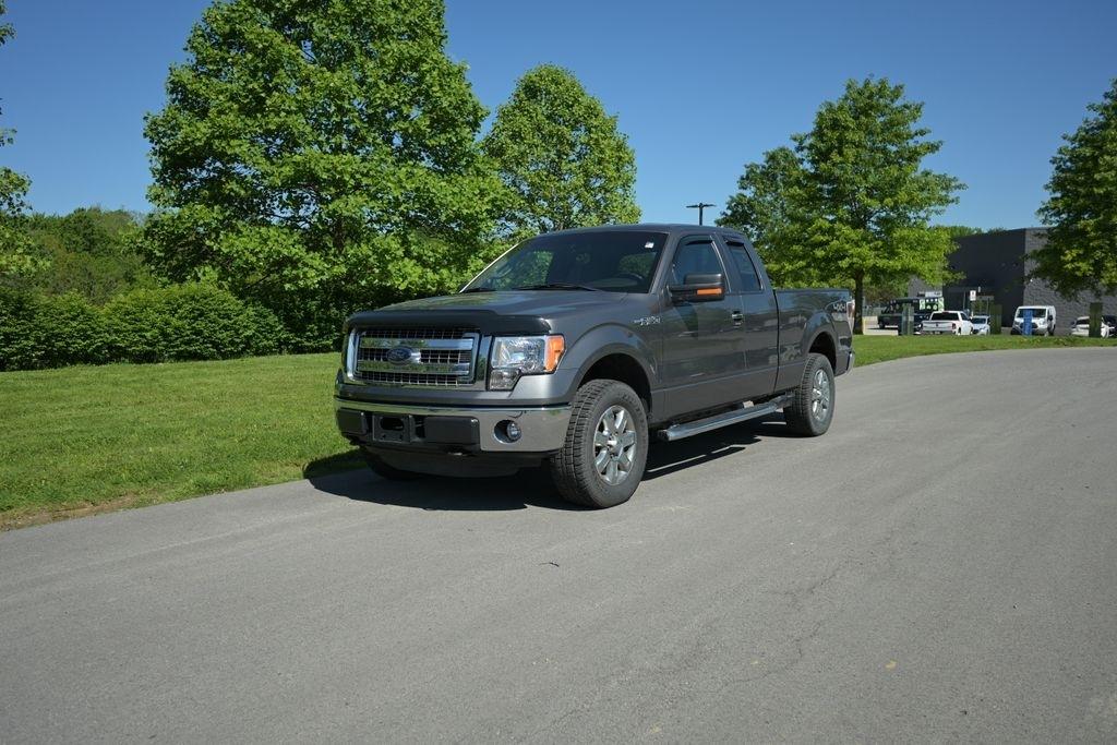 Ford F-150 4WD SuperCab 145" Lariat 2013