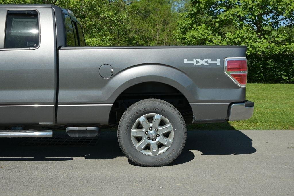 Ford F-150 4WD SuperCab 145" Lariat 2013