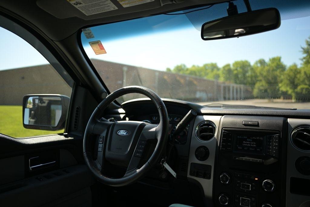 Ford F-150 4WD SuperCab 145" Lariat 2013