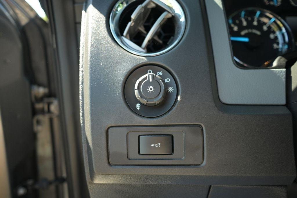 Ford F-150 4WD SuperCab 145" Lariat 2013