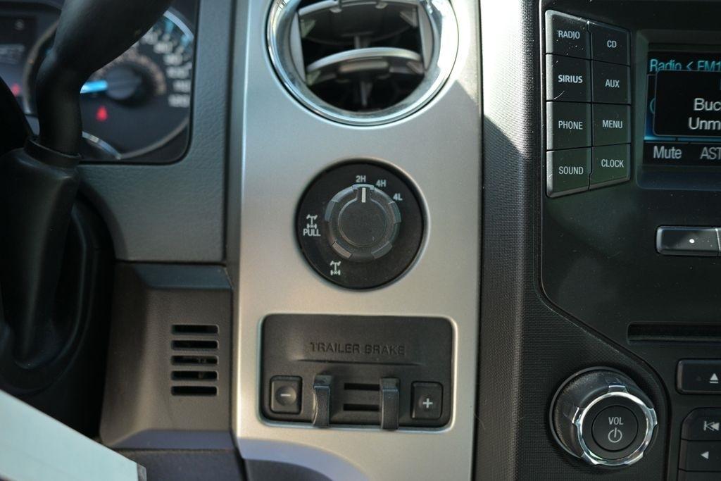 Ford F-150 4WD SuperCab 145" Lariat 2013
