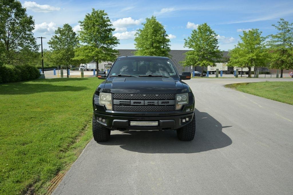 Ford F-150 4WD SuperCrew 145" SVT Raptor 2011