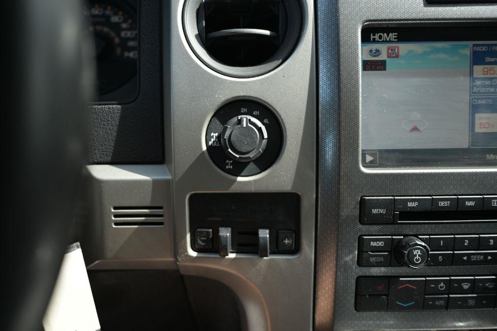 Ford F-150 4WD SuperCrew 145" SVT Raptor 2011