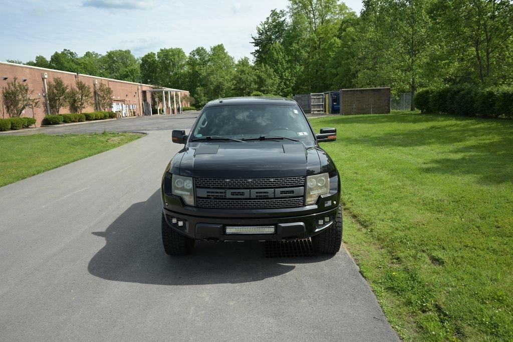 Ford F-150 4WD SuperCrew 145" SVT Raptor 2011