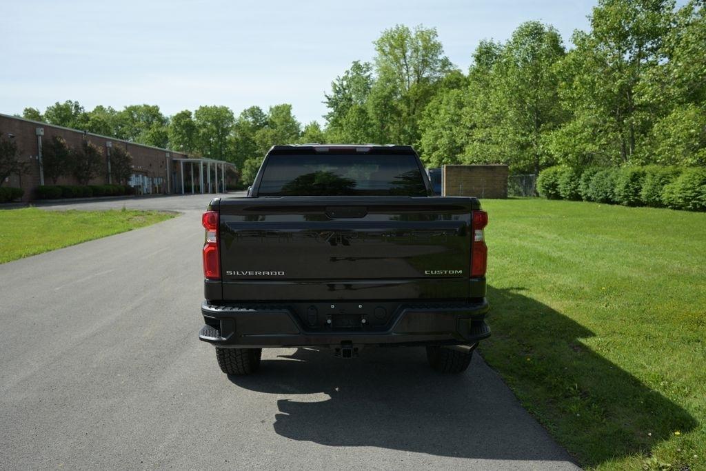 Chevrolet Silverado 1500 4WD Crew Cab 147" Custom Trail Boss 2019