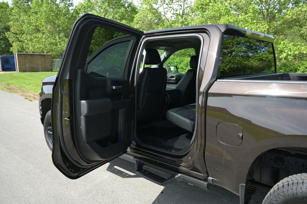 Chevrolet Silverado 1500 4WD Crew Cab 147" Custom Trail Boss 2019