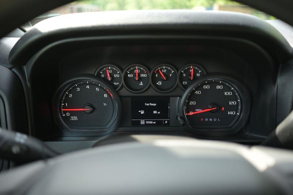 Chevrolet Silverado 1500 4WD Crew Cab 147" Custom Trail Boss 2019