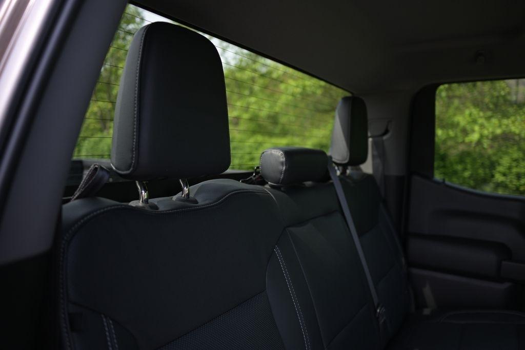 Chevrolet Silverado 1500 4WD Crew Cab 147" Custom Trail Boss 2019