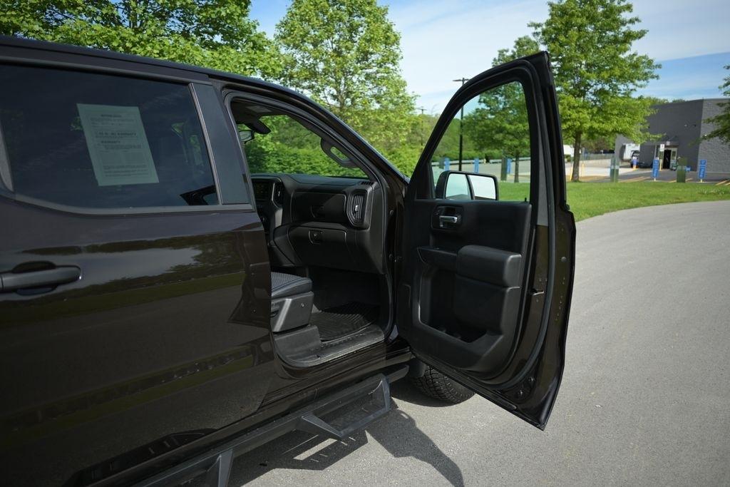 Chevrolet Silverado 1500 4WD Crew Cab 147" Custom Trail Boss 2019