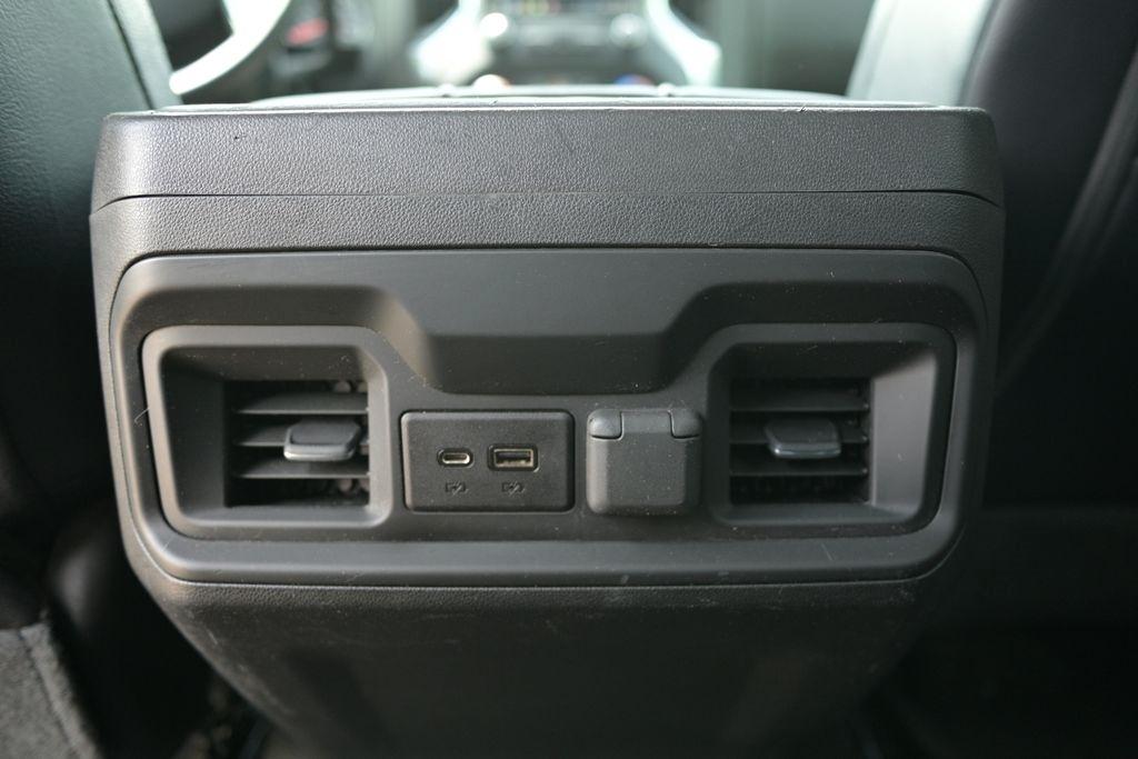 Chevrolet Silverado 1500 4WD Crew Cab 157" RST 2020