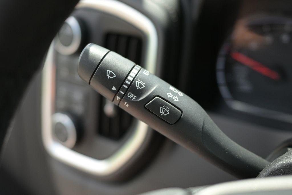 Chevrolet Silverado 1500 4WD Crew Cab 157" RST 2020