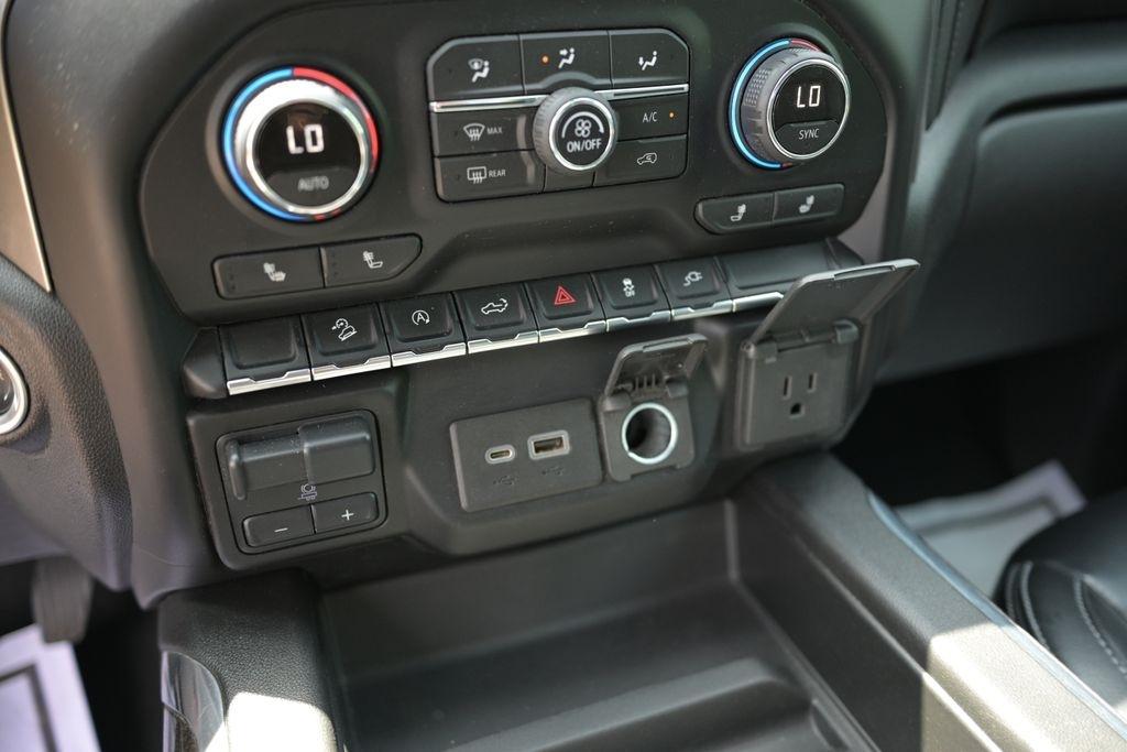 Chevrolet Silverado 1500 4WD Crew Cab 157" RST 2020