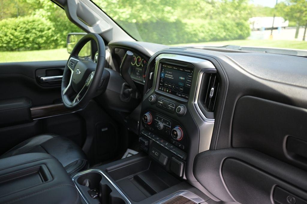 Chevrolet Silverado 1500 4WD Crew Cab 157" RST 2020