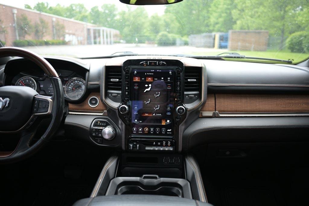 RAM 1500 Longhorn 4x4 Crew Cab 5'7" Box 2020