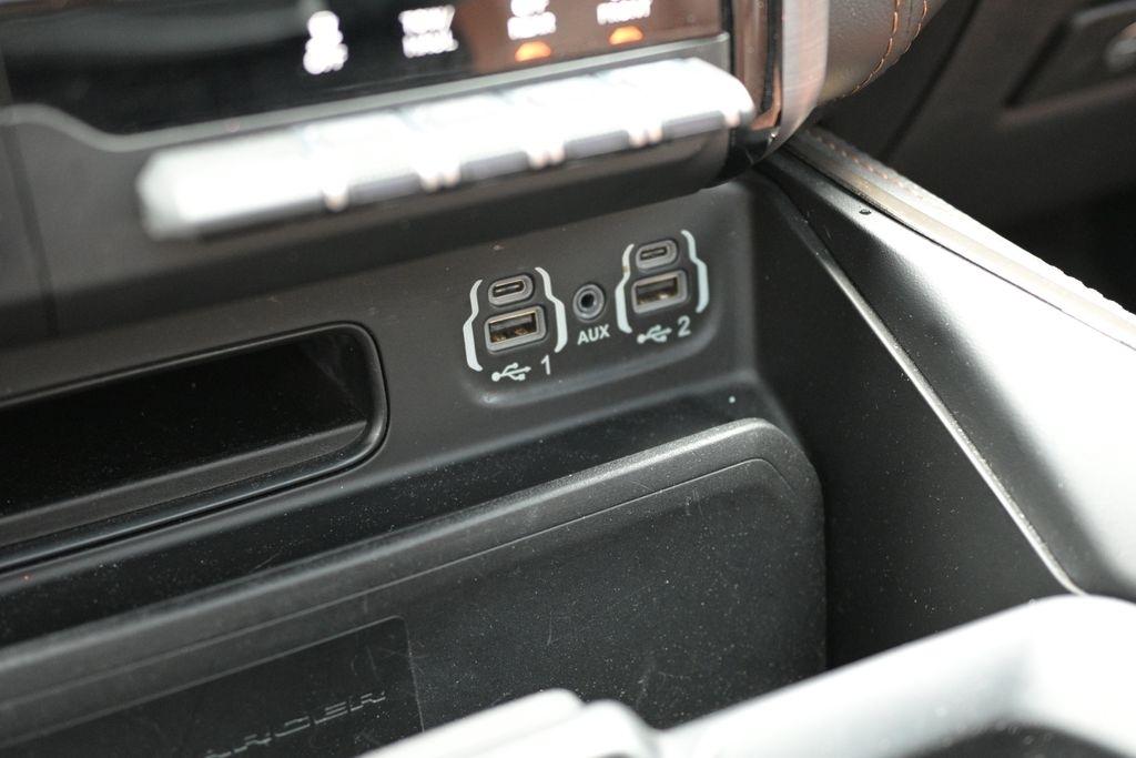 RAM 1500 Longhorn 4x4 Crew Cab 5'7" Box 2020