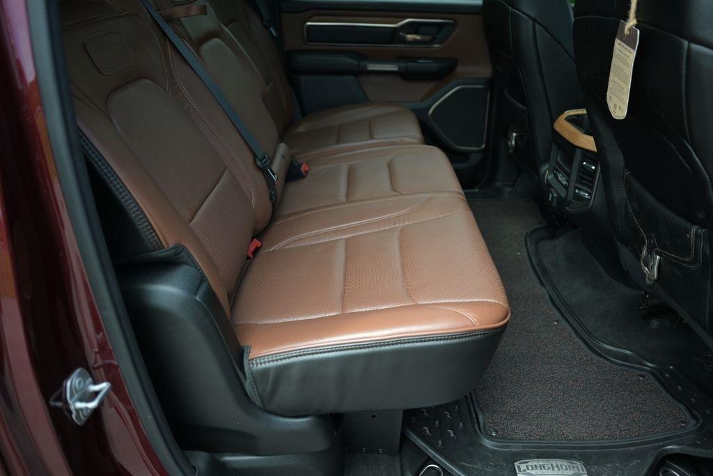 RAM 1500 Longhorn 4x4 Crew Cab 5'7" Box 2020