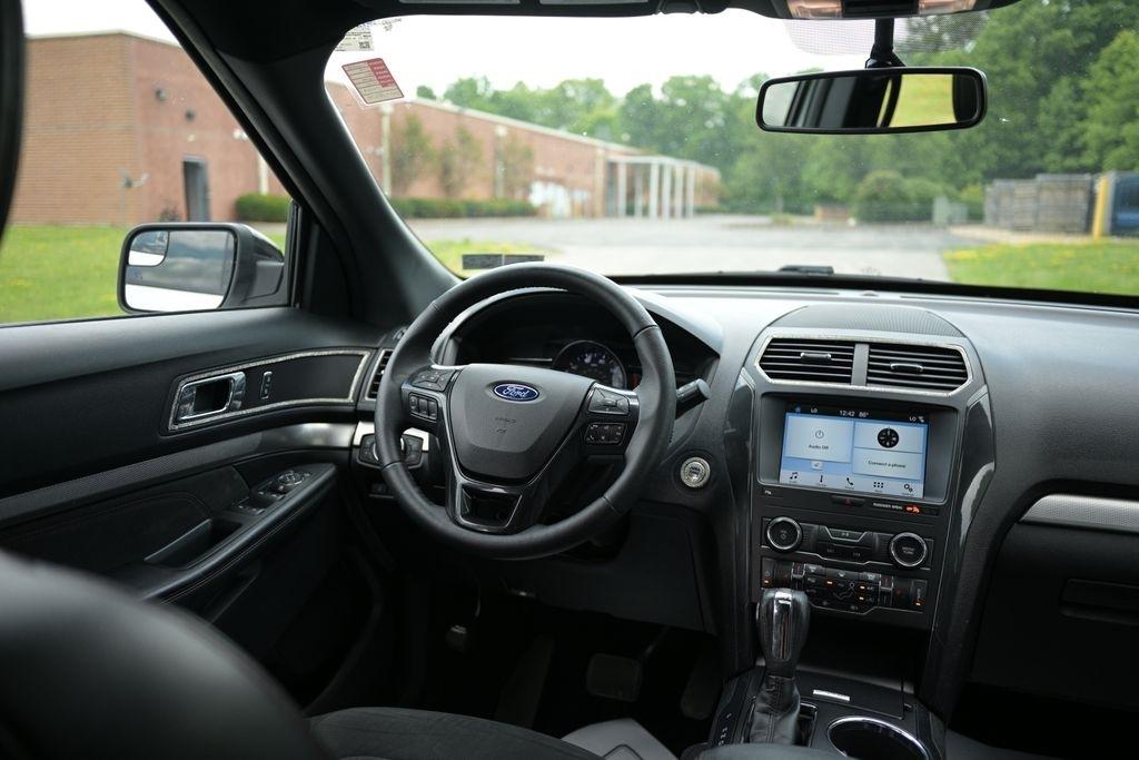 Ford Explorer XLT 4WD 2018