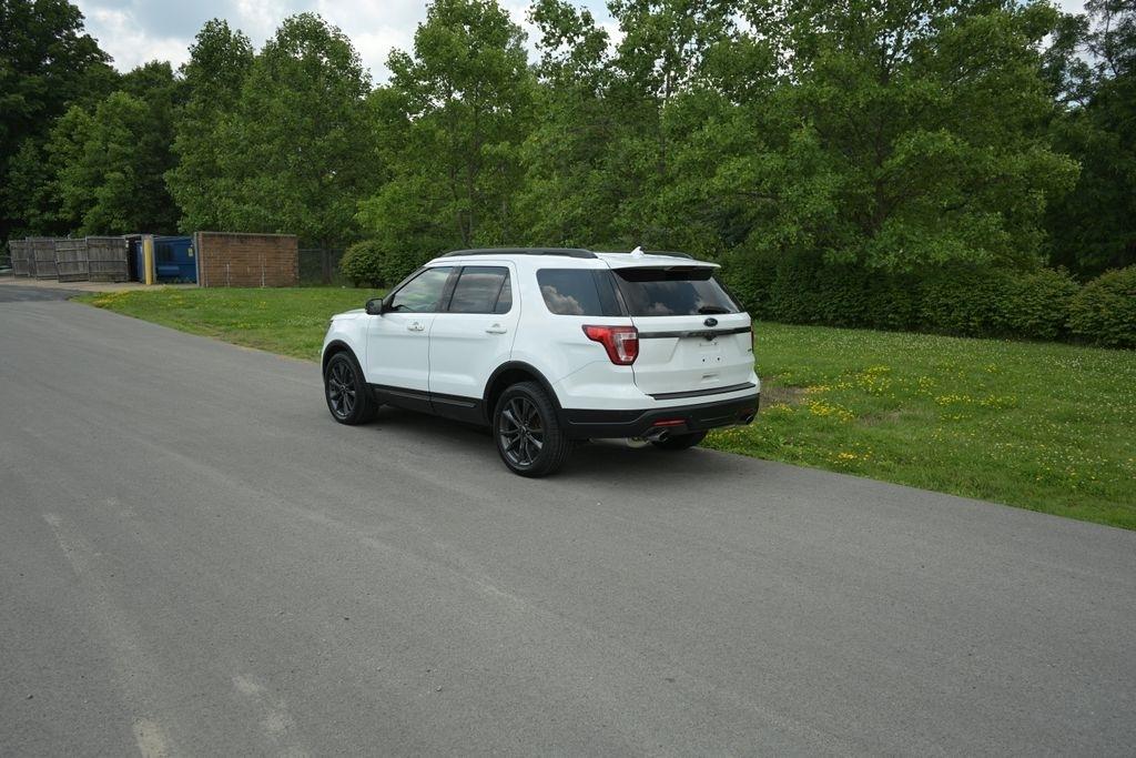 Ford Explorer XLT 4WD 2018