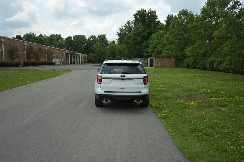 Ford Explorer XLT 4WD 2018