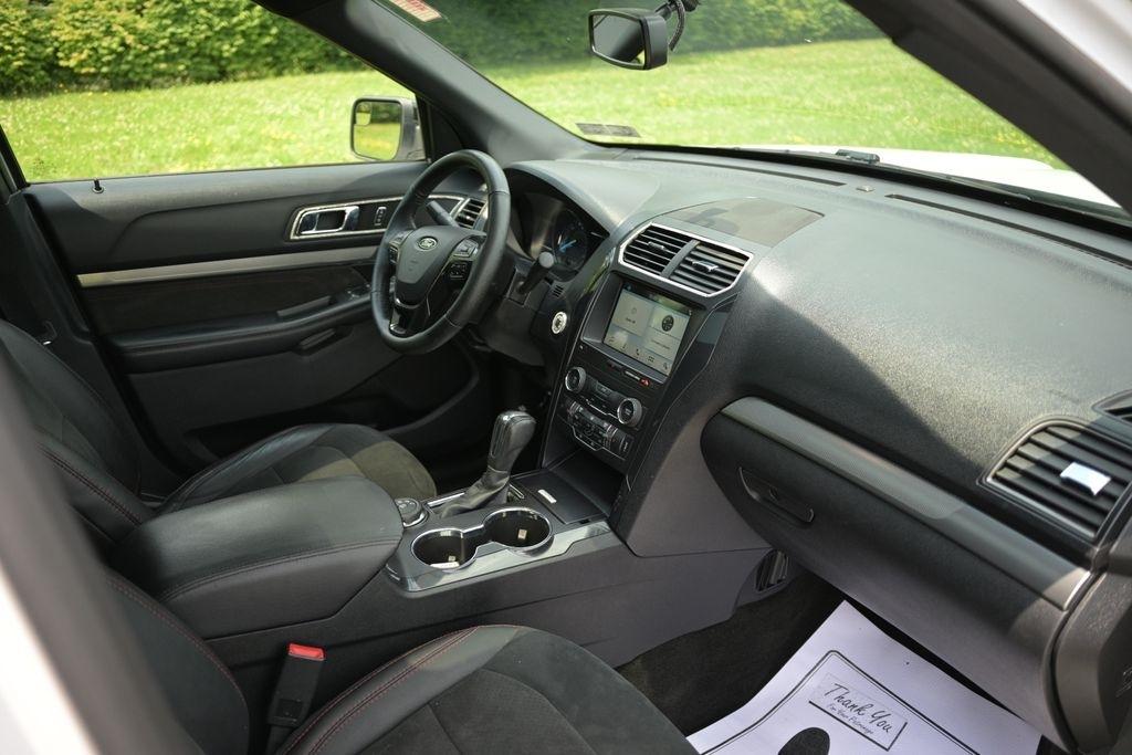 Ford Explorer XLT 4WD 2018