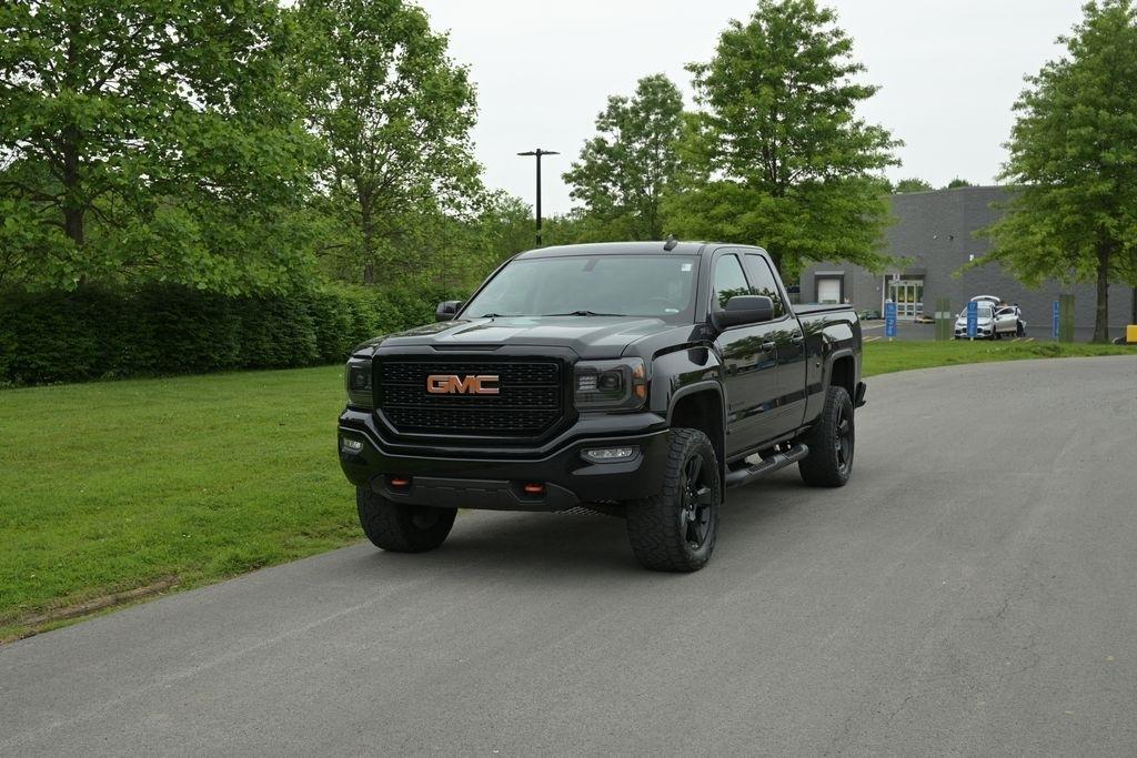 GMC Sierra 1500 4WD Double Cab 143.5" SLE 2017