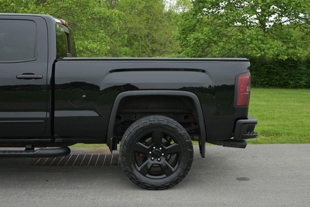 GMC Sierra 1500 4WD Double Cab 143.5" SLE 2017